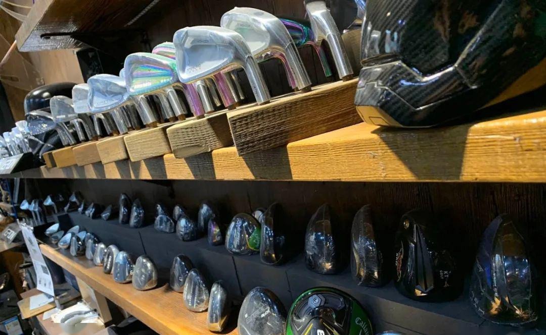 高烧工房历史器材资料中的杆头陈列